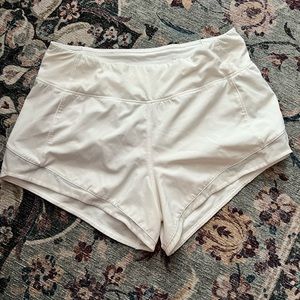 Lululemon Shorts Size 4